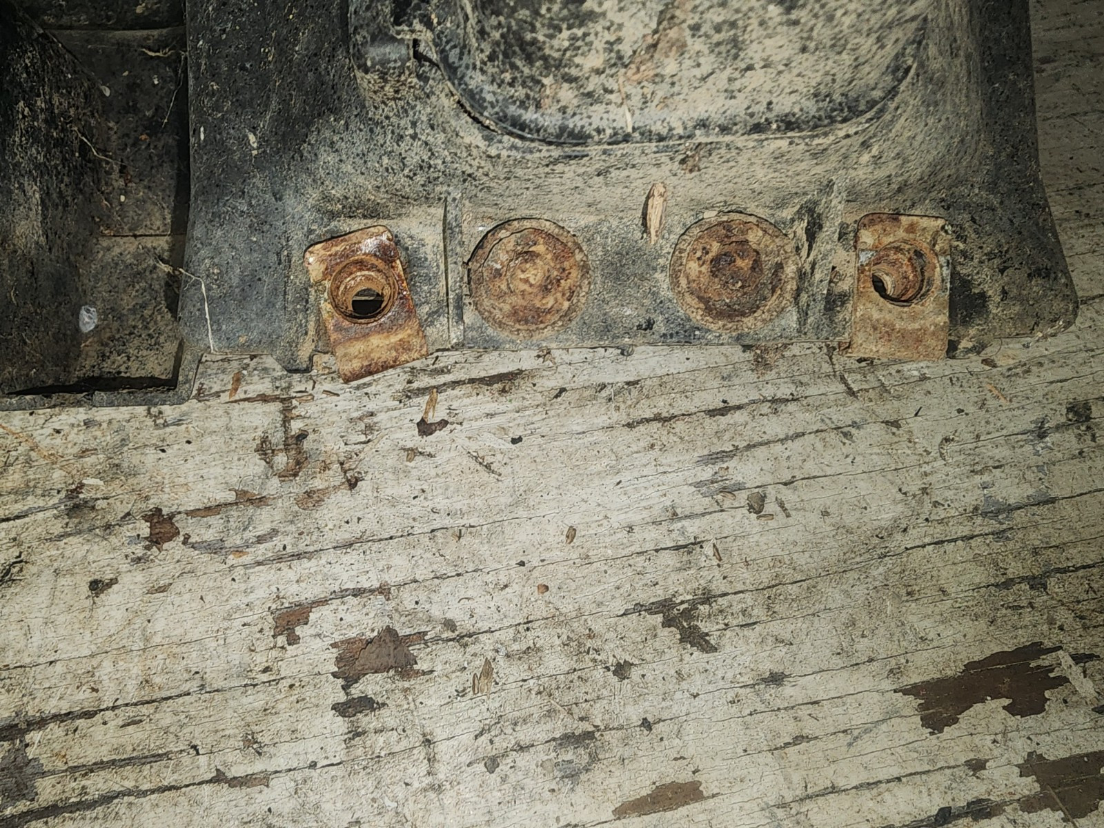 Plastic Headlight Surround Casing Bezel 1999 Honda Foreman 400 4x4 3041A