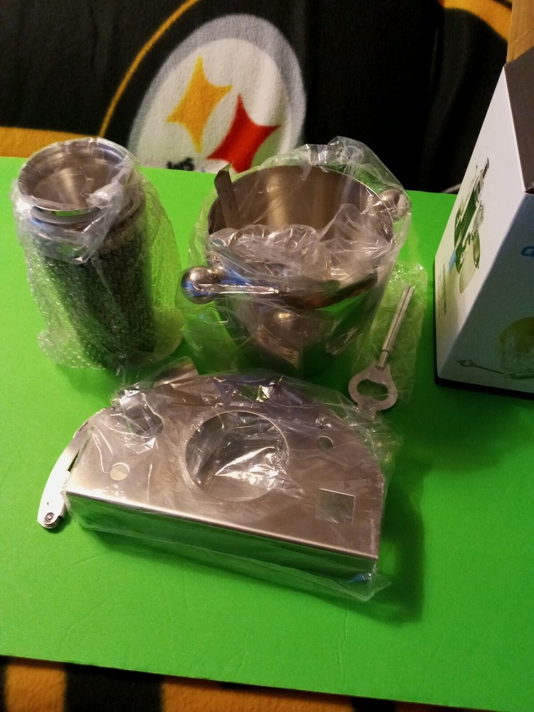 Convenient Products Bartender Kit 7 Pieces plus base
