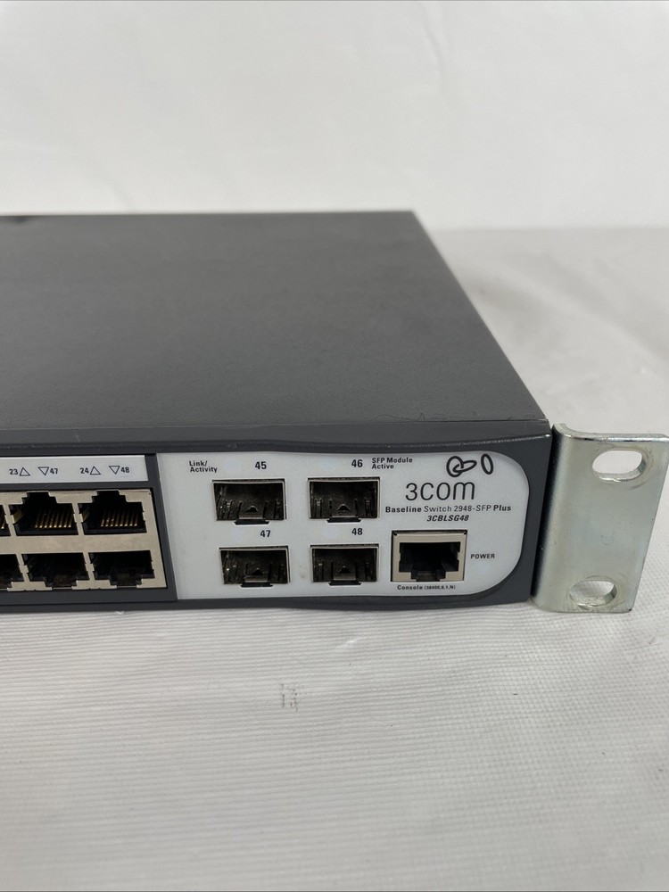 3Com Baseline Switch 2948 -SFP Plus 3CBLSG48 switch - READ