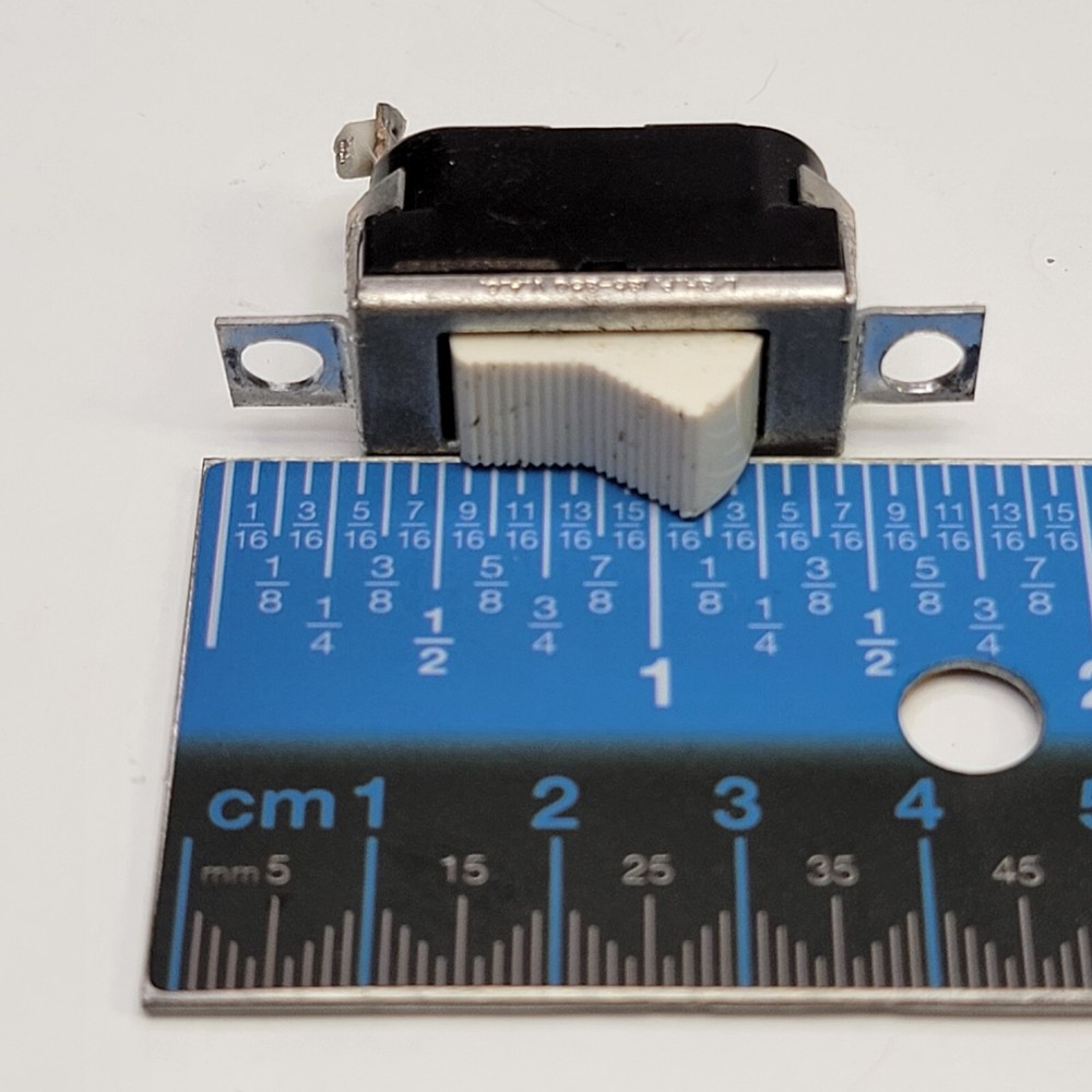 ORIGINAL LIGHT MOUNT BRACKET SWITCH Berkey Colortran Mini-Pro Model No. 100-091