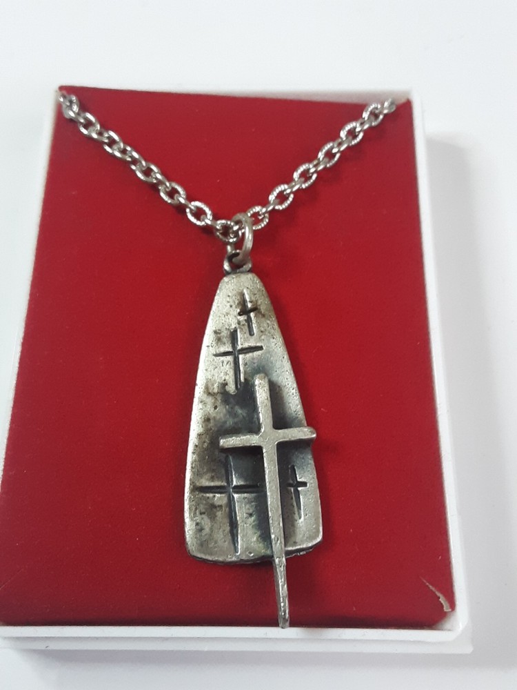 CATHOLIC CRUCIFIX PENDANT ON CHAIN 23" L