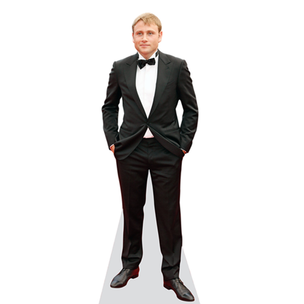 Max Riemelt Mini Size Cutout