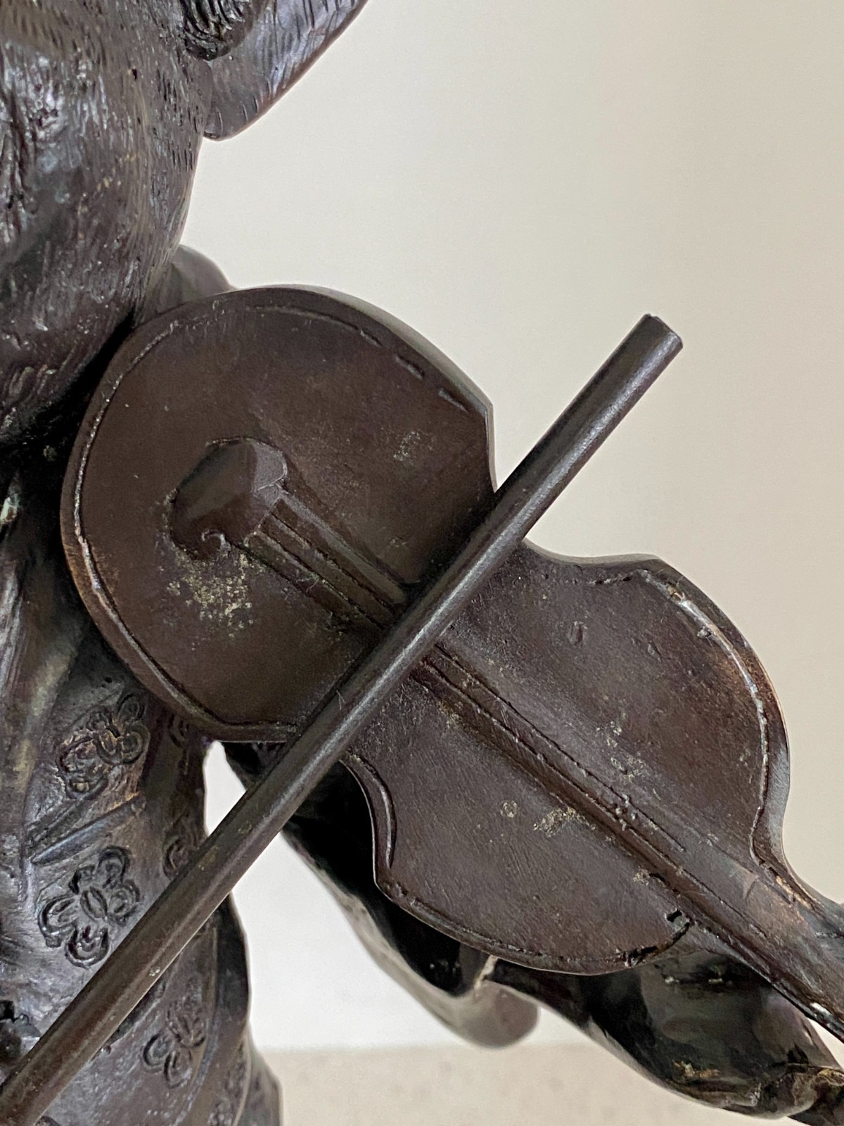 Vtg 16" Bronze Anthropomorphic Pig Sculpture Playing Violin Maitland Smith MCM