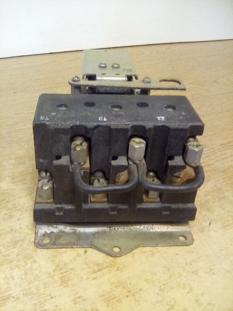 Square D Contactor W/ A1707 Coil