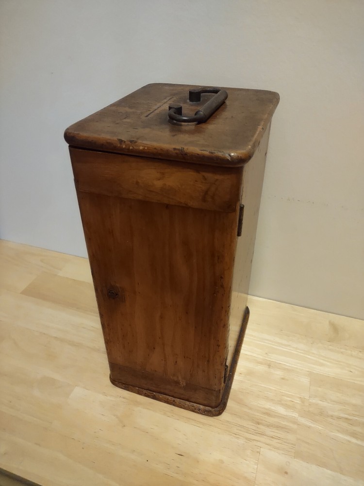 Bausch & Lomb Antique Microscope SN: 95935 (1913)