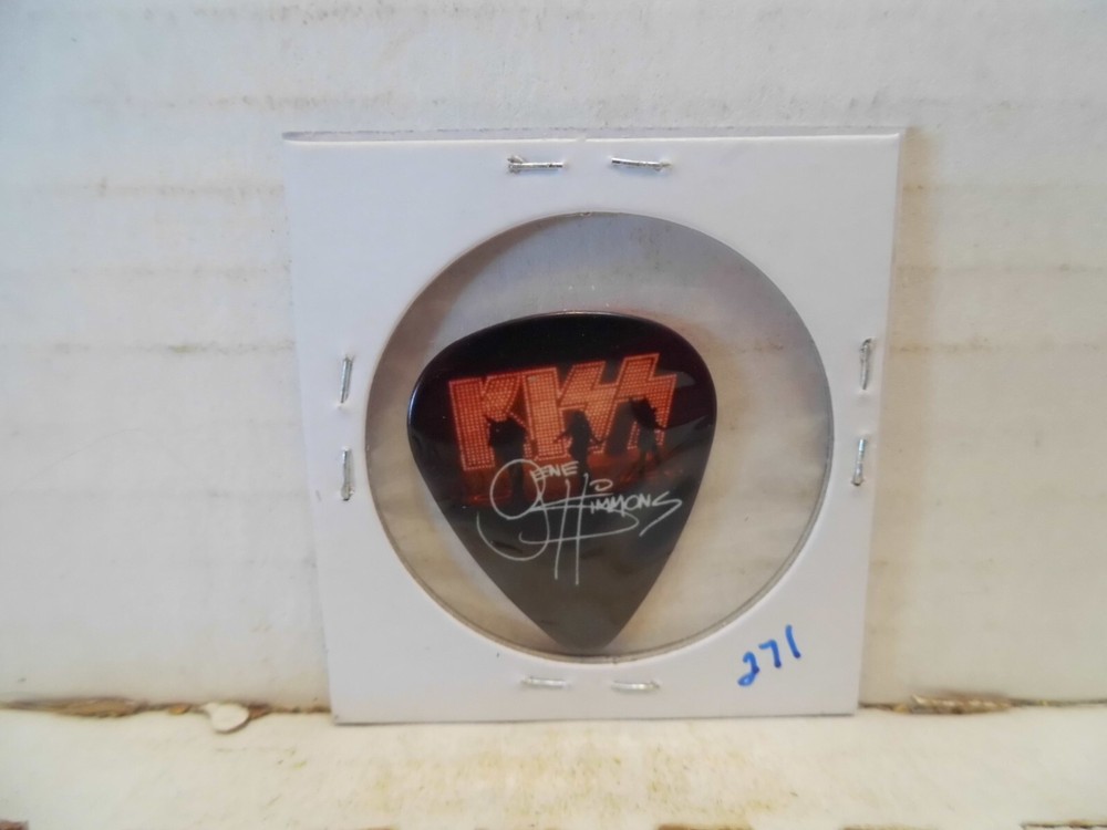 KISS "GENE SIMMONS" 6/25/2010 GUITAR PICK~READ DESCRIPTION #11~9