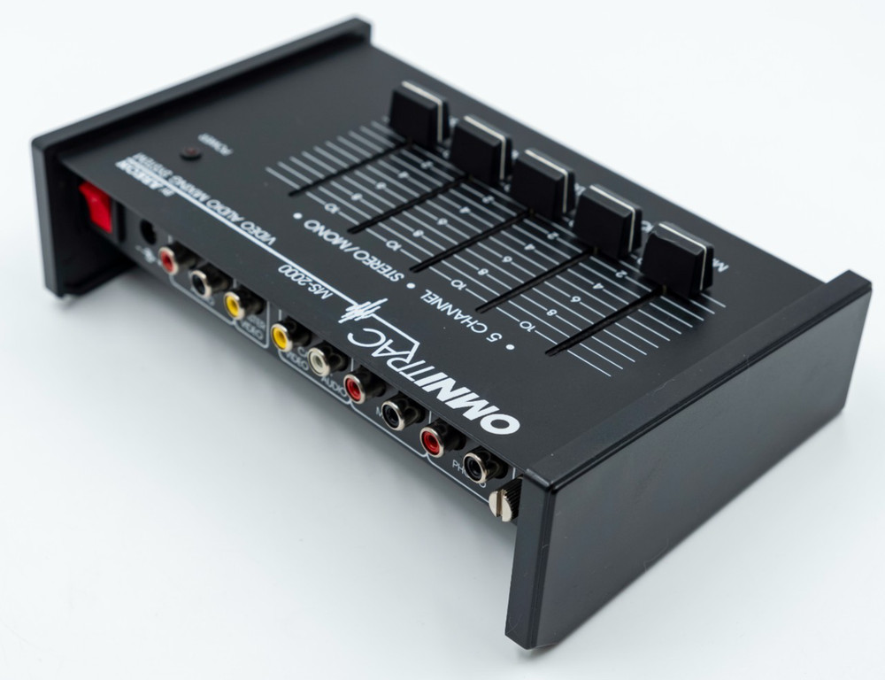 Omnitrac MS2000 Video Audio Mixing System by Arkon