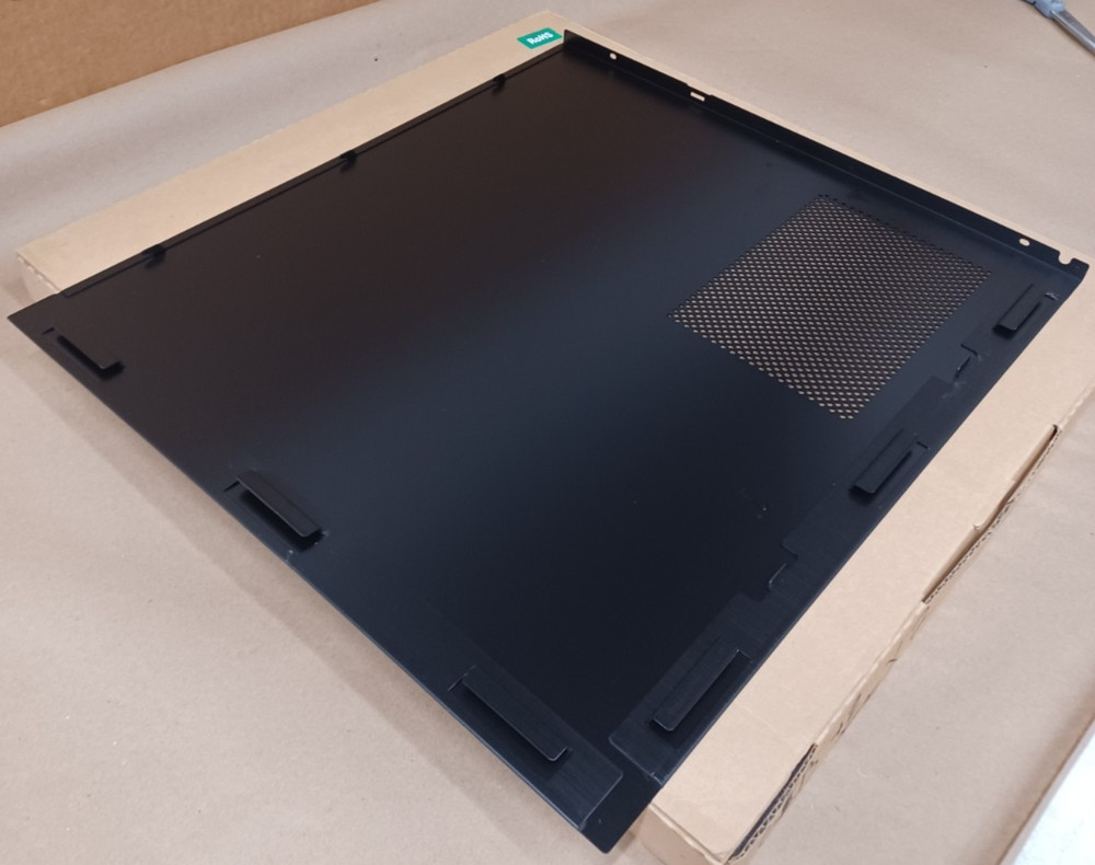 LIAN LI PC-61 Black Vent Left Side Panel