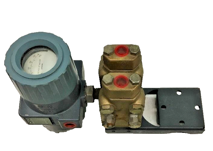 Foxboro Electronic Transmitter Model: 823DP-I3K1MH2-C, 3000 Psi Max