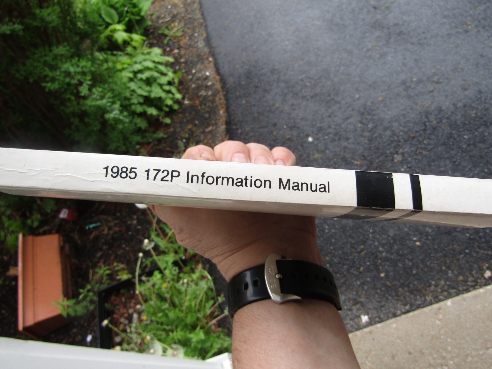 Cessna 1985 Skyhawk Information Manual