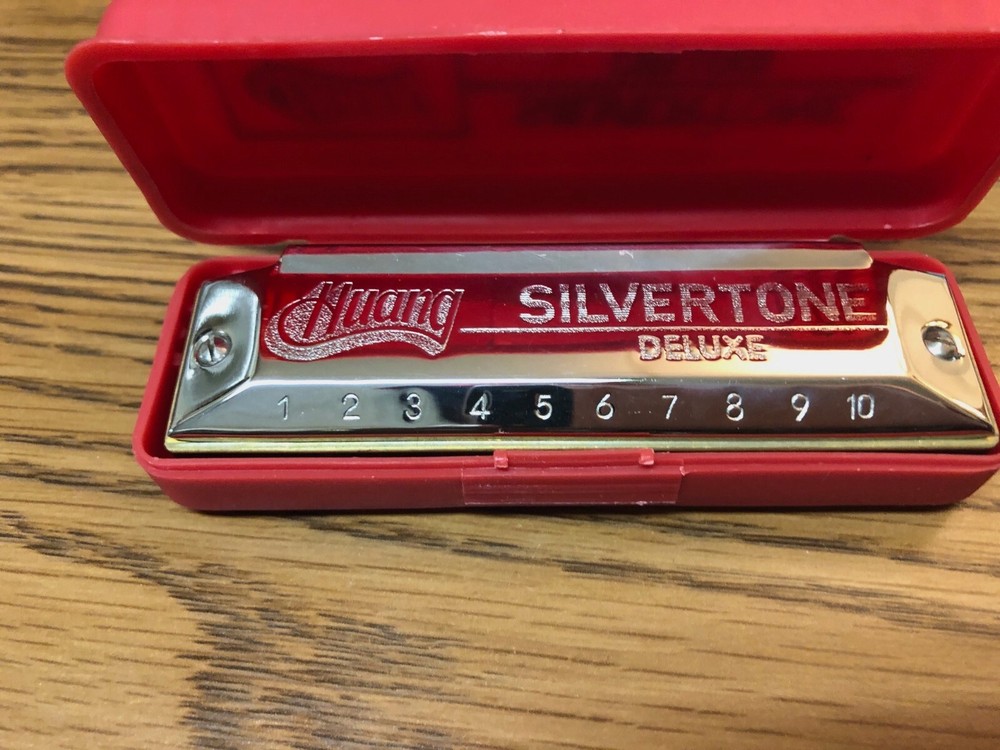 HARMONICA HUANG Silvertone  Key D  NEW W/case HOHNER QUALITY