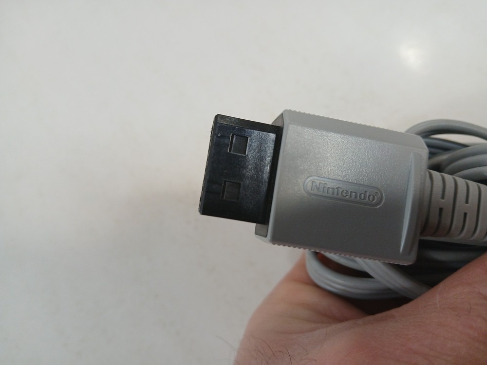 Nintendo Wii Official Hookup Kit AV Cable Power Supply Sensor Bar Console Bundle