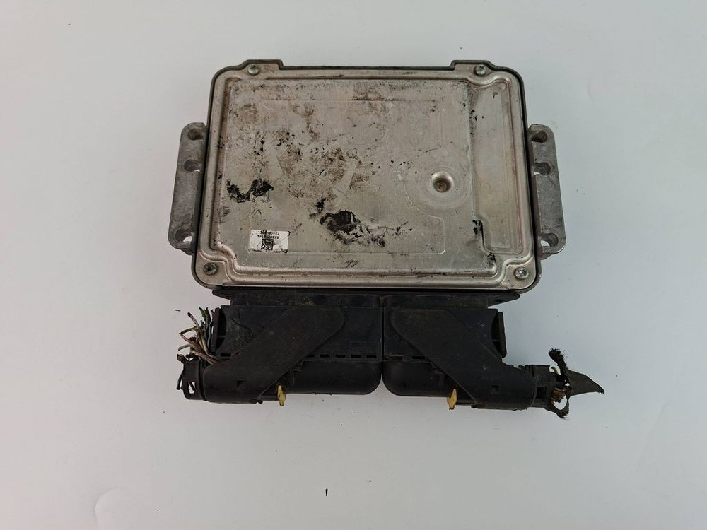 Alfa Romeo 147 2005 Engine Control Module 51806557 0281012882