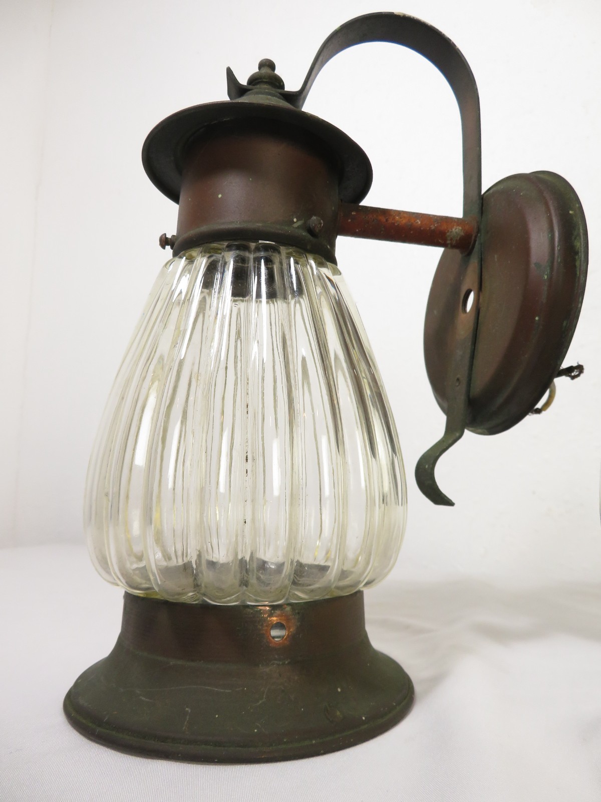 ANTIQUE Arts & Crafts COPPER TUDOR PORCH WALL SCONCE LAMP LIGHT PAIR Lantern