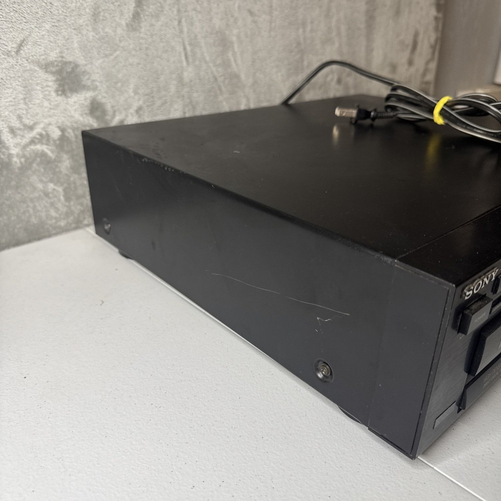 Sony CDP-C211 5-Disc Carousel CD Compact Disc Changer Player - Tray Doesn’t Open