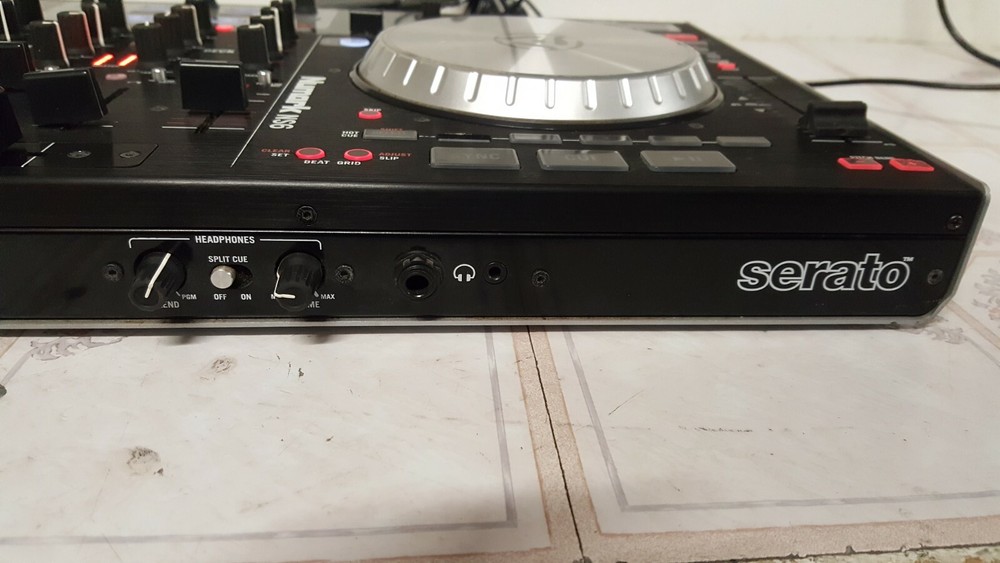 Numark NS6 USB Digital DJ Controller PLEASE READ