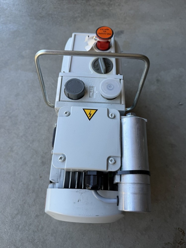 Edwards Vacuum Pump Model E2M0.7/ LS63MP/T