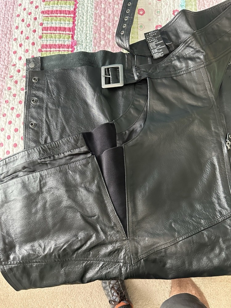 Harley Davidson Leathers Medium. Genuine Leather Used One Time.