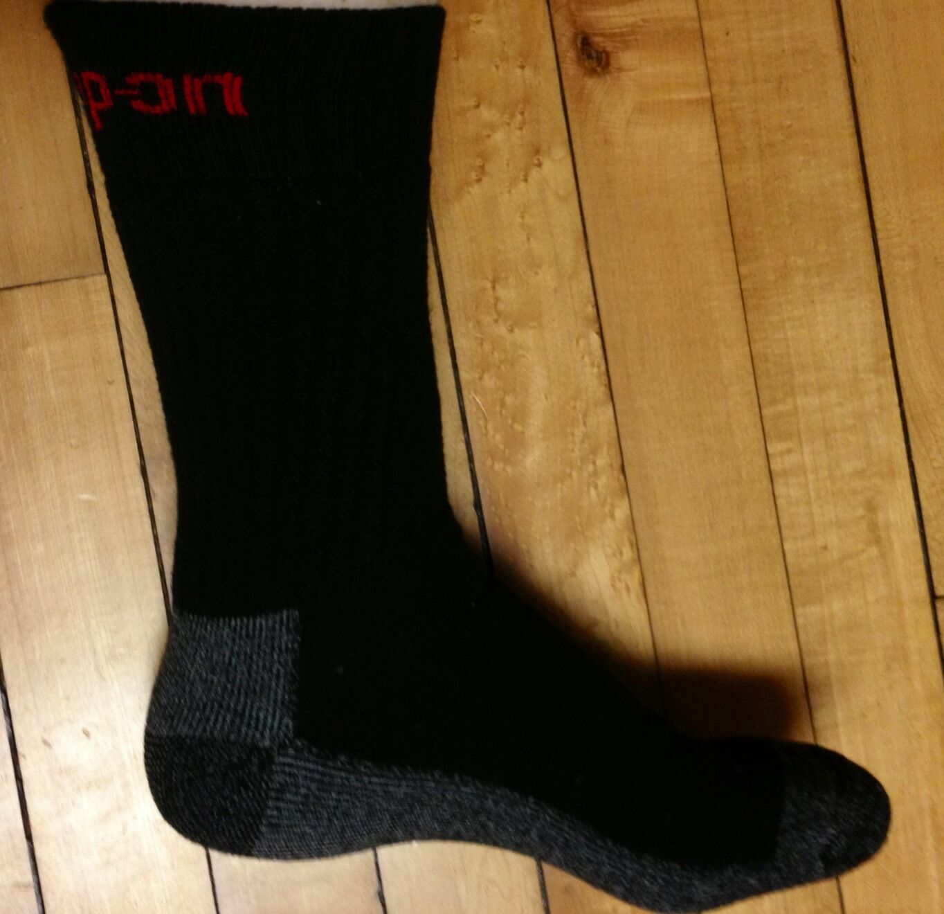 12 Pairs Men's Black Snap On Tools Crew Socks Large FREE Shipping to USA  New!