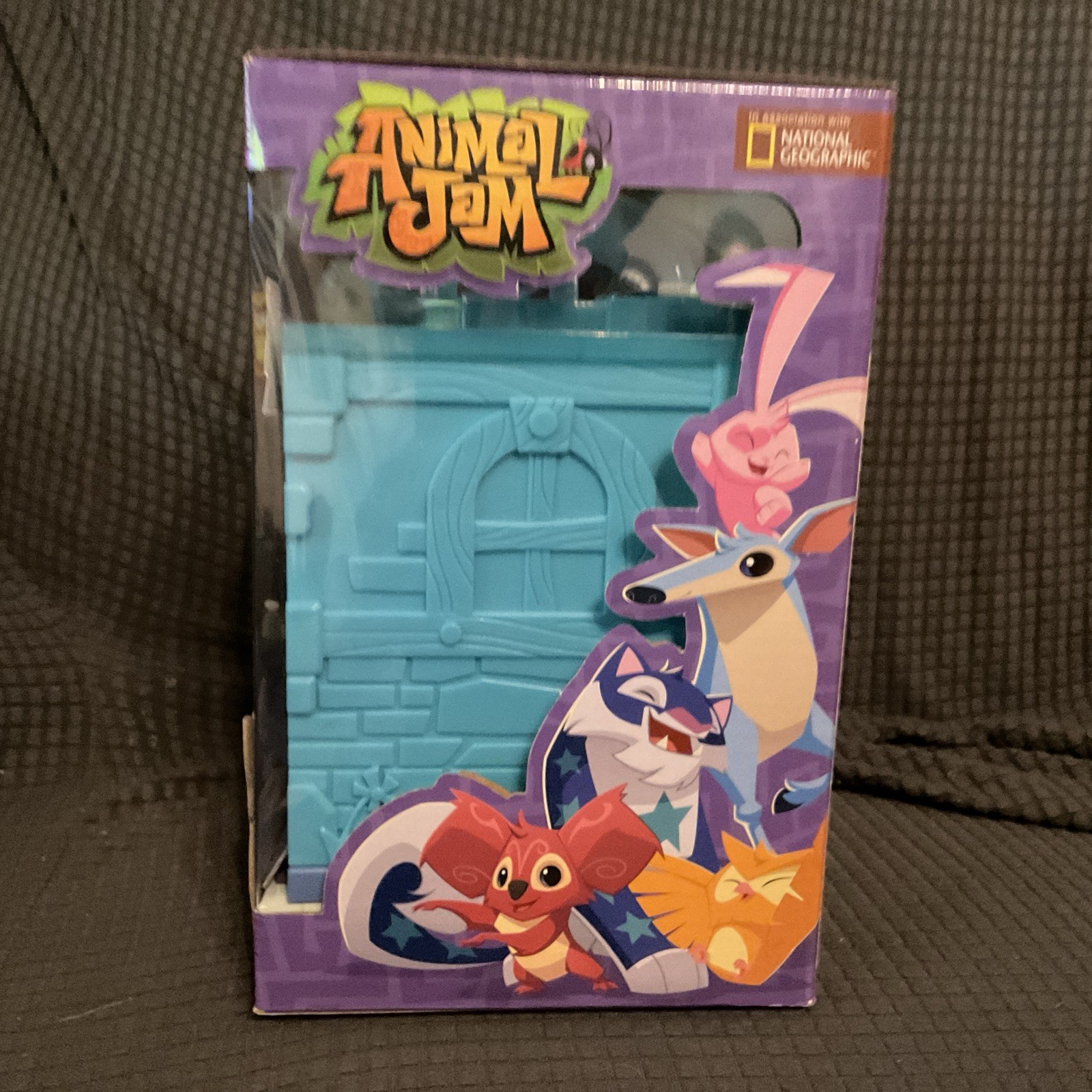 Crystal Palace Den Playset NatGeo Animal Jam Exclusive Arctic Fox, Quick Ship