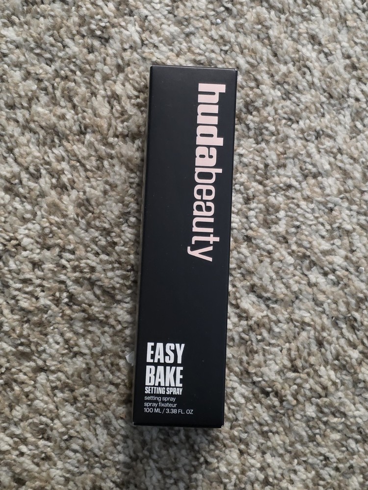 Huda Beauty Easy Bake Setting Spray 3.38 Fl Oz