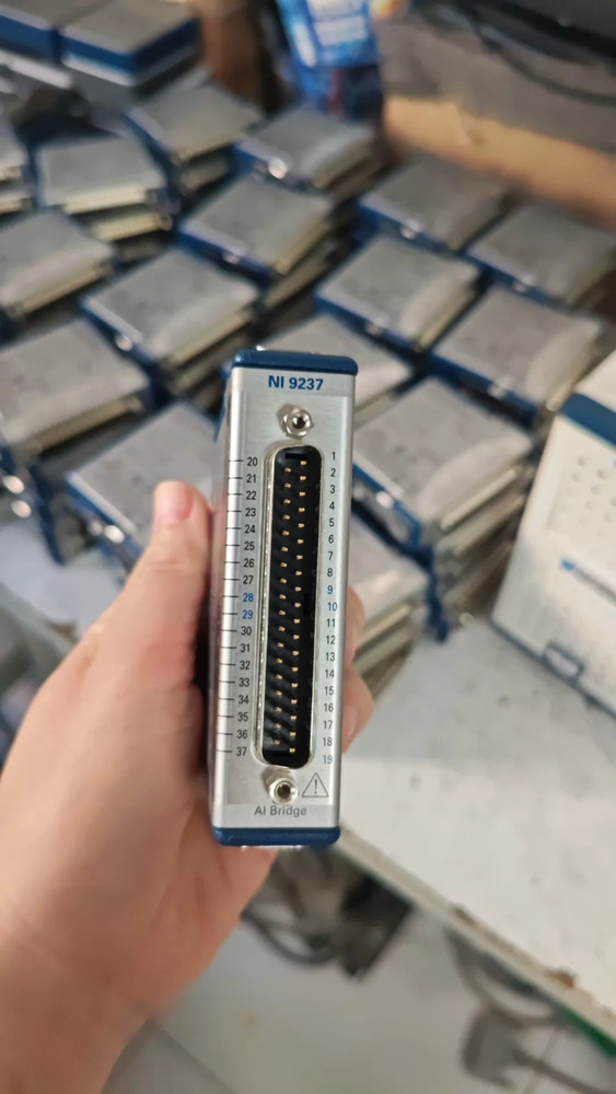 NI 9237 National Instruments NI 9237 with DSUB cDAQ Strain / Bridge Input Module