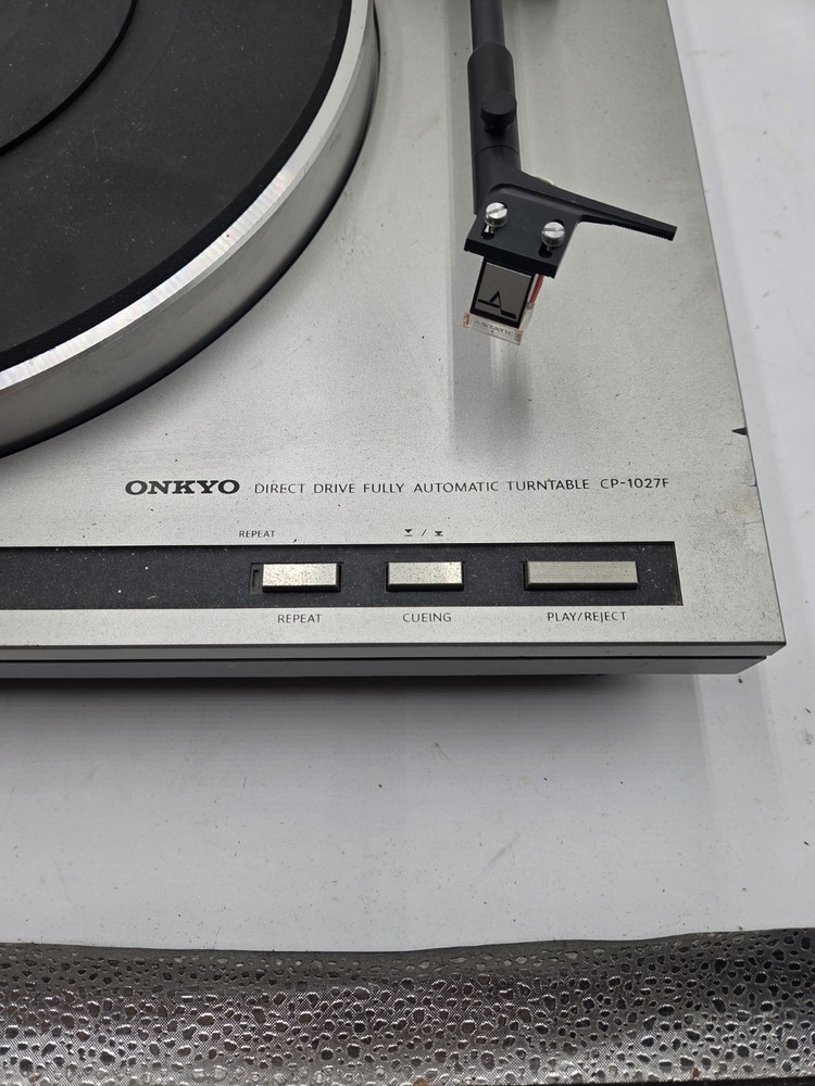 ONKYO Auto Return Turntable System Model CP-1027F-Tested/Working-SEE DESCRIPTION