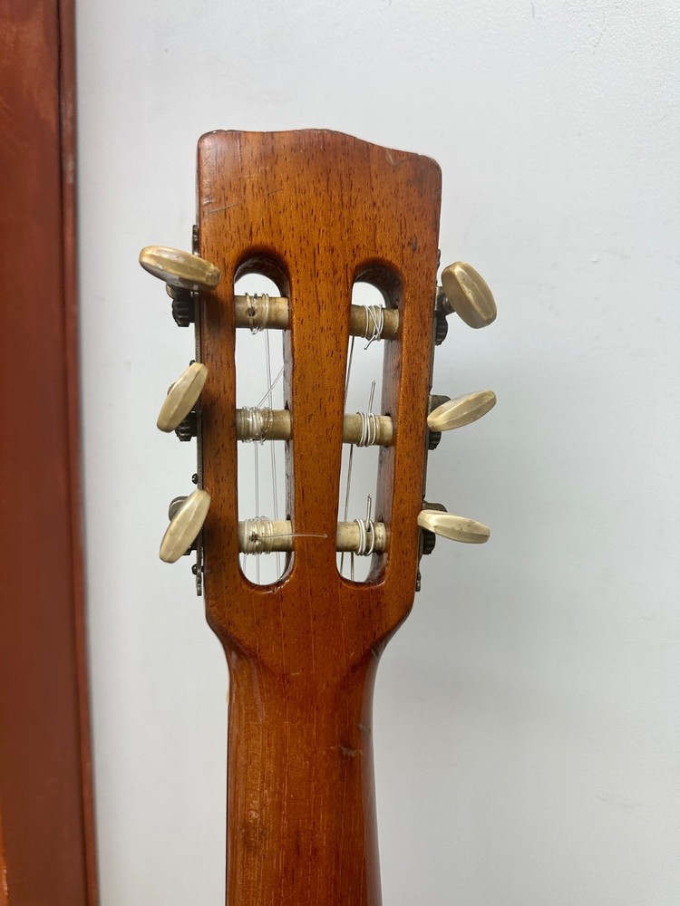 Rare 1960 Tranquillo Giannini Classical Guitar