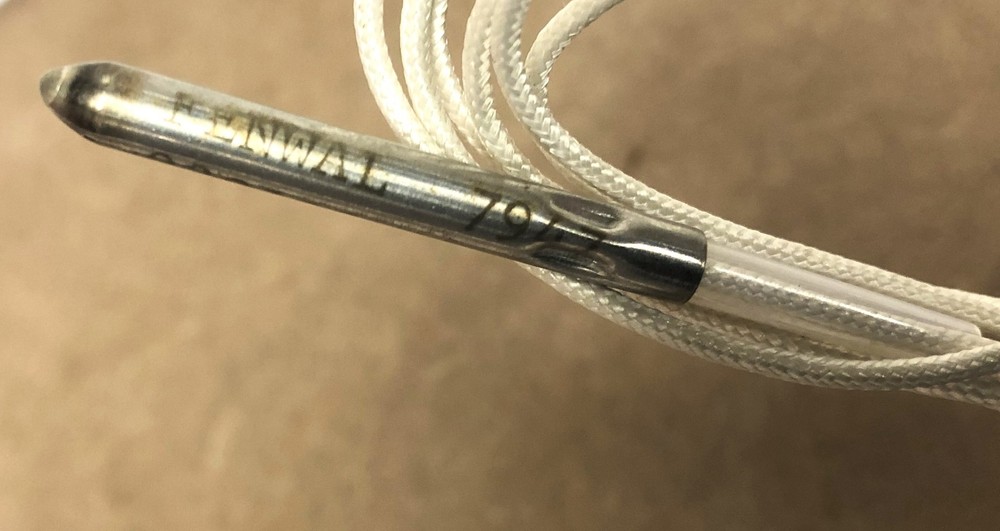 Fenwall Controls Thermistor/Current Limiter Temperature Probe 232103-304 NOS