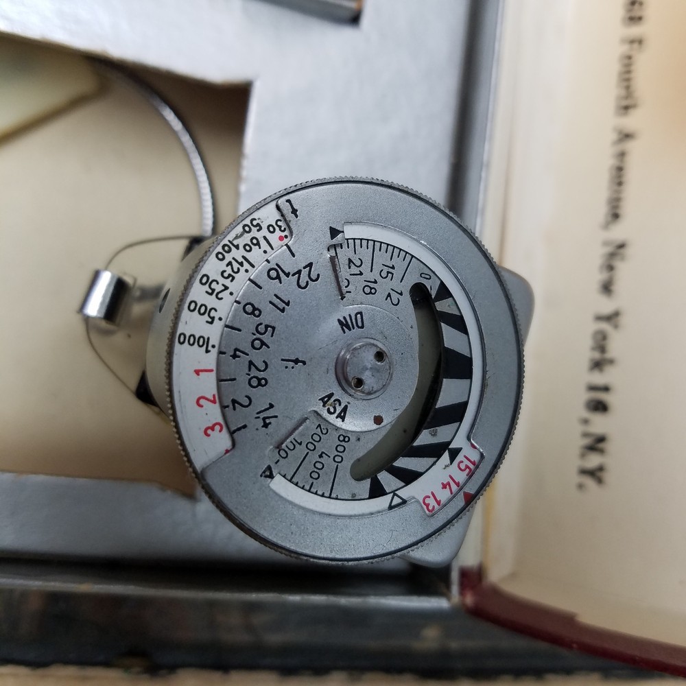Leica Meter 2 Exposure Meter in Meter 3 BOX Made Germany **READ INFO**