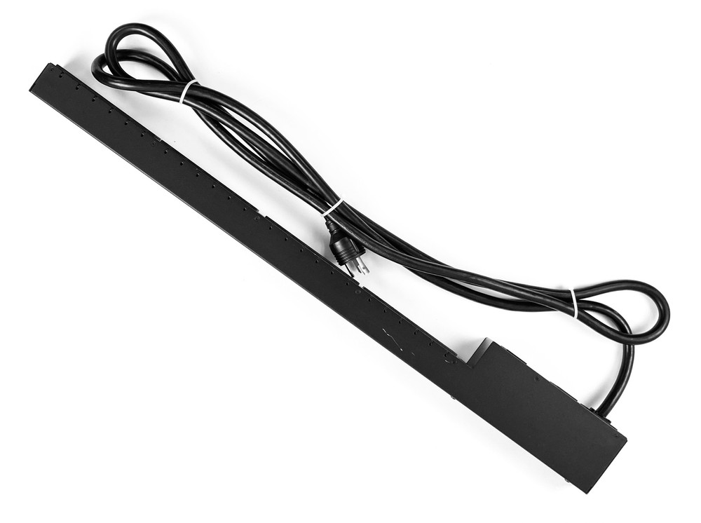 Sentry CB-24V2C401-001 AM Basic PDU 24-Outlet 208-240V 24A 0U Rack