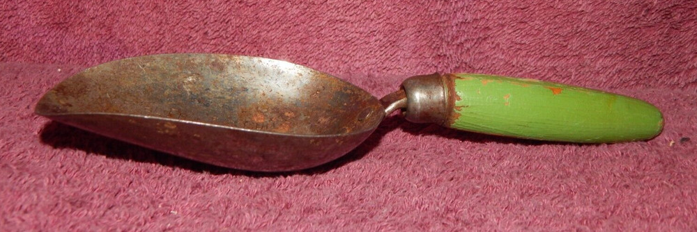 Vintage Wood Handle Measuring Scoop 1/4 Cup
