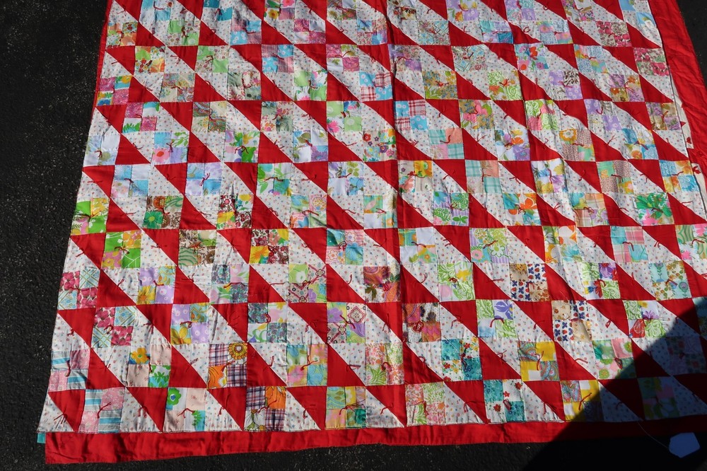 Vtg Patchwork Pattern Tiny Square King Quilt Measures 71x88 In. Beautiful