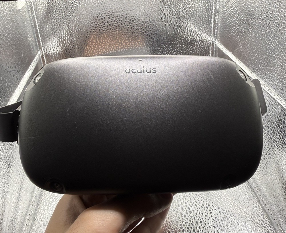OCULUS META QUEST 1 HEADSET ONLY TESTED WORKS GREAT