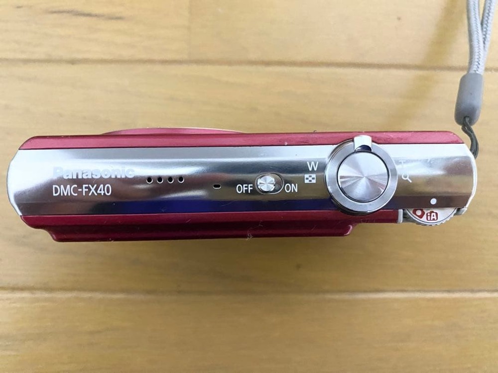 Panasonic LUMIX DMC-FX40 12MP Compact Digital Camera Red Excellent Condition