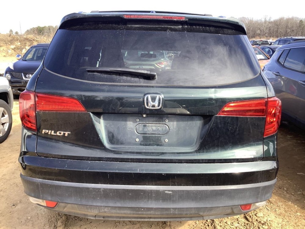 PILOT 2016 Glove Box 4964853