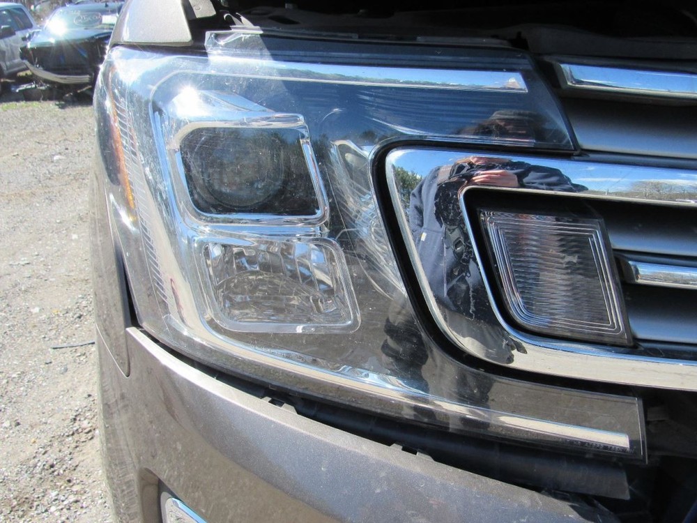 Fuse Box Engine Fits 18-21 NAVIGATOR 1040855