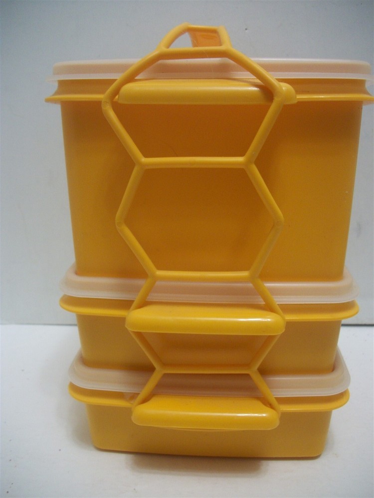 Tupperware Quartet Container Set 7 pcs w Handle Lunch Crafts Picnics