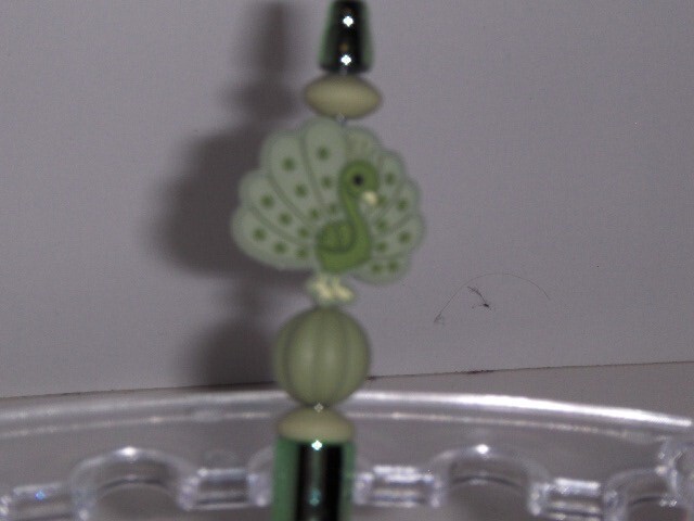 NEW - Green Retractable pen - Peacock