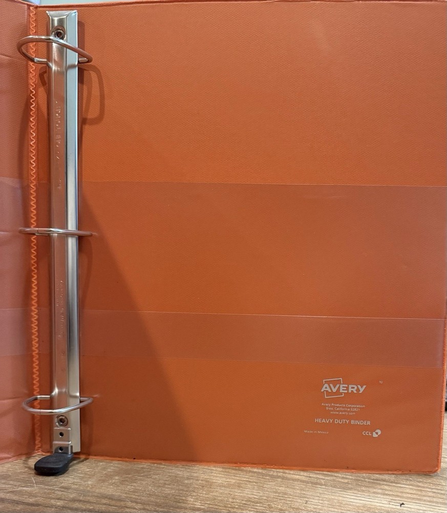 Avery 1 1/2" Orange 3 Ring Binder with Pockets & Cat Folder - A0193