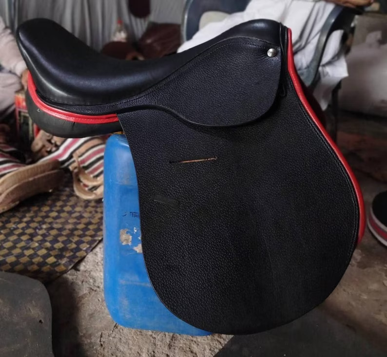 Leather Polo Saddle & Matching Tack Set – Lightweight & Durable