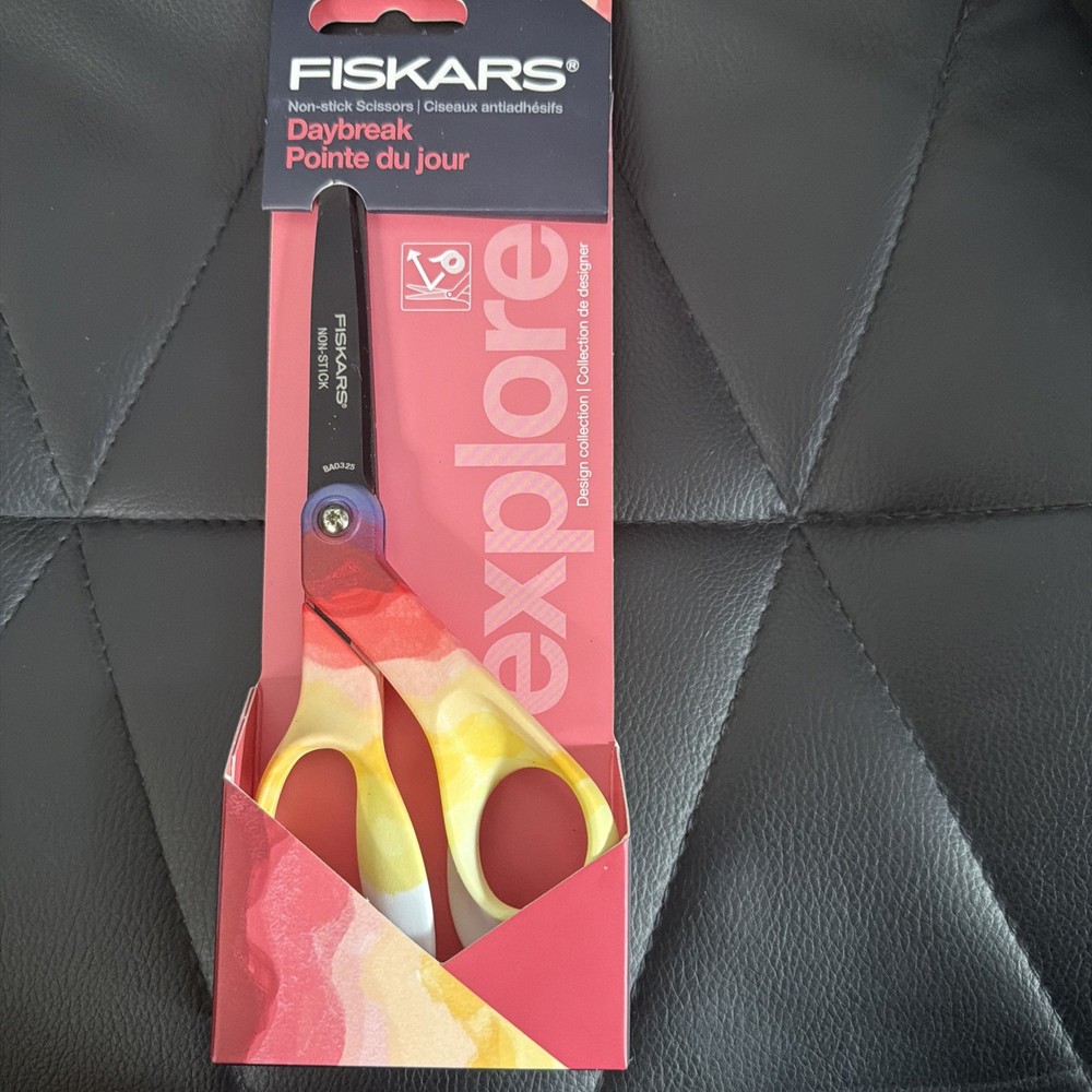 Fiskars Explore Collection Non-Stick Pattern Scissors: 8 in. / 1-pack (Daybreak)