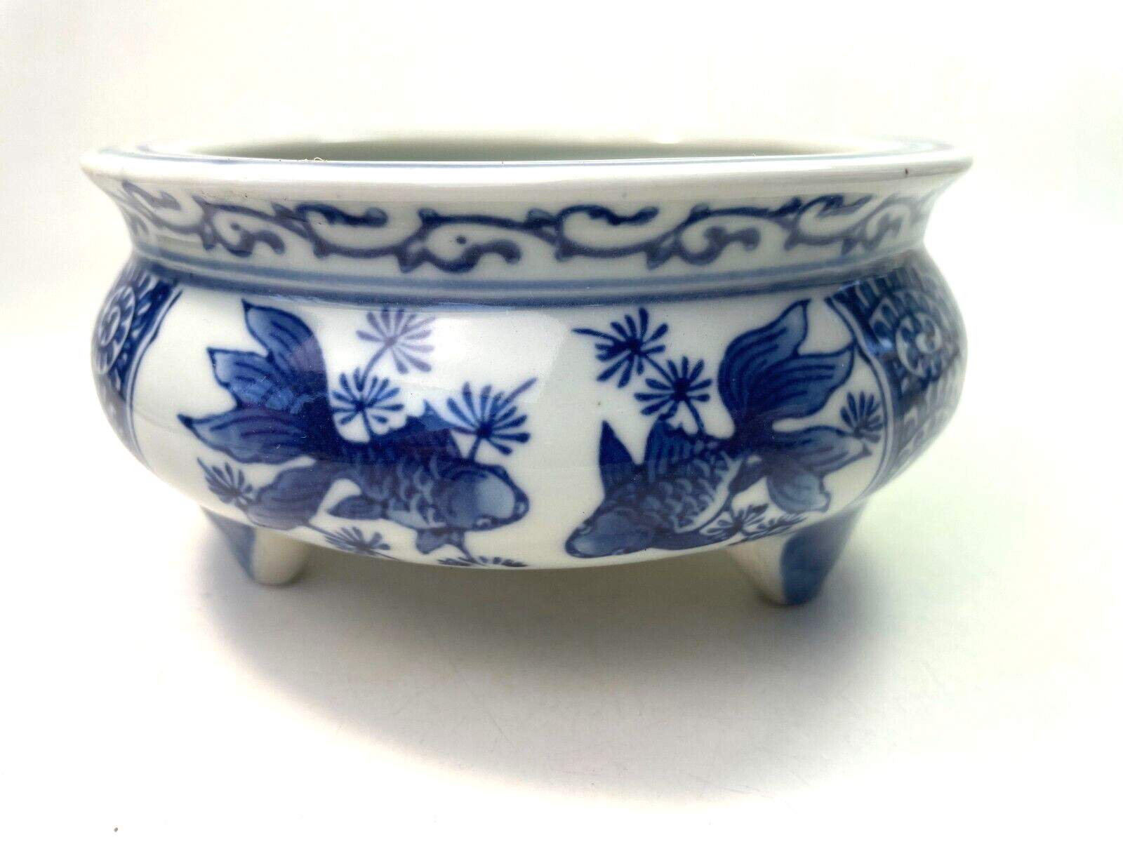 Antique Chinese Tripod Incense Burner Pair Gold Fish Blue & White B60