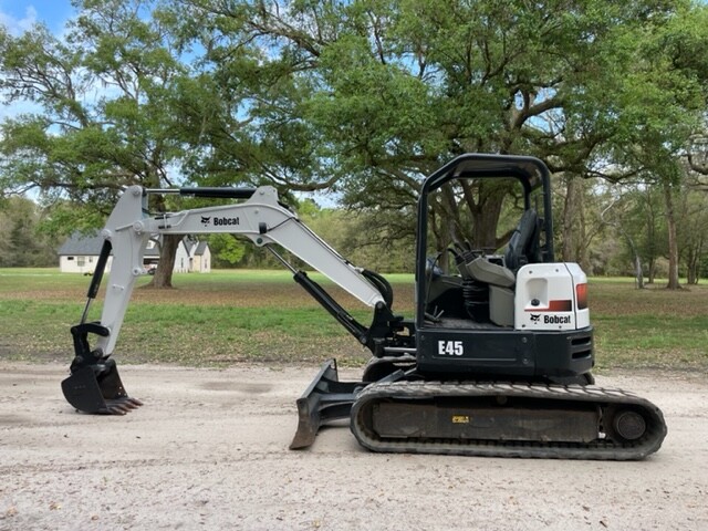 2016 BOBCAT E45 MINI EXCAVATOR - 2 SPEED - KUBOTA DIESEL ENGINE