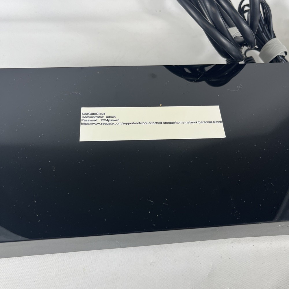 Seagate Personal Cloud 4TB Model: SRN21C + Power Supply - WORKING