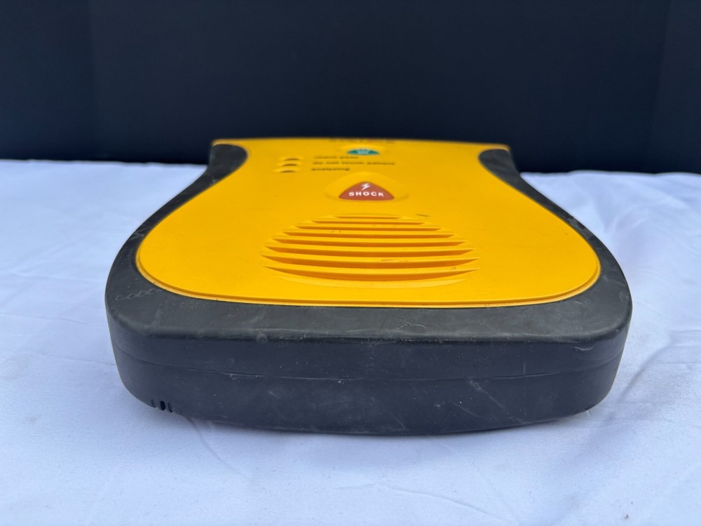 Defibtech Reviver AED w/ Elecctrode Pad - WORKING