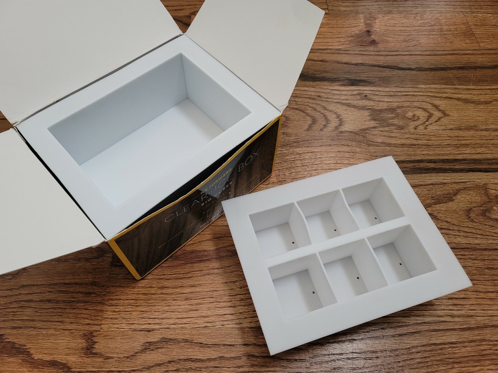 Clear Ice Box Big Cubes (Damaged box)