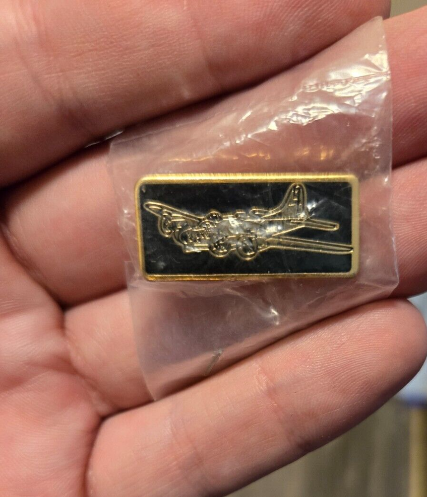 B-17G Flying Fortress Pin