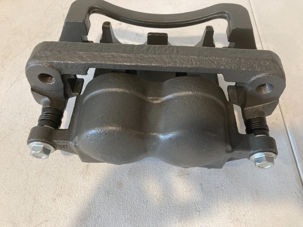 Duralast 18-B5022 BRACKETED CLPR CALIPER CON BKT