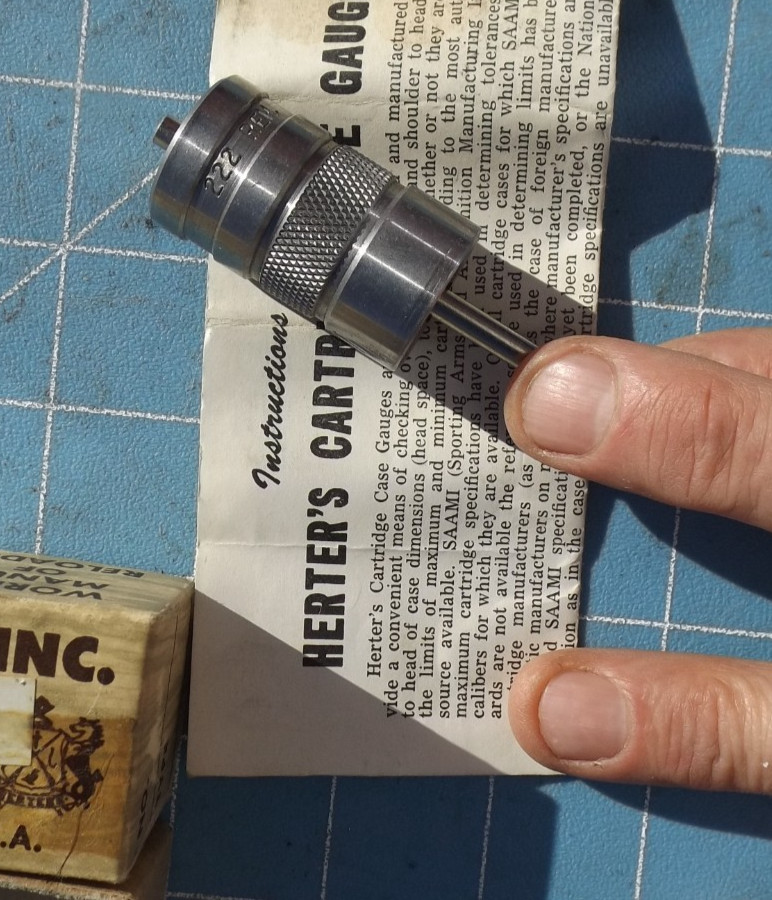 Used Condition Herters Shell Resizer Die .222 rem